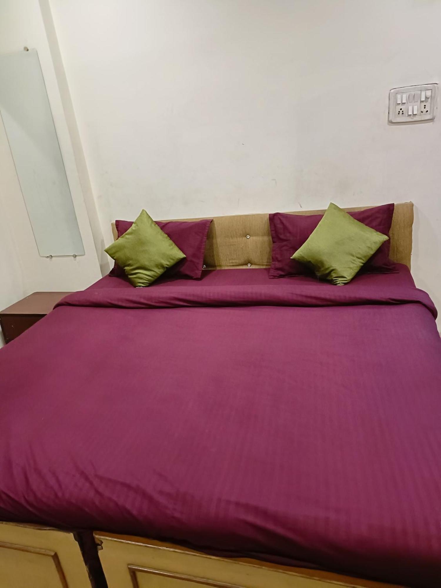 Hotel Rose Valley Indore Zewnętrze zdjęcie