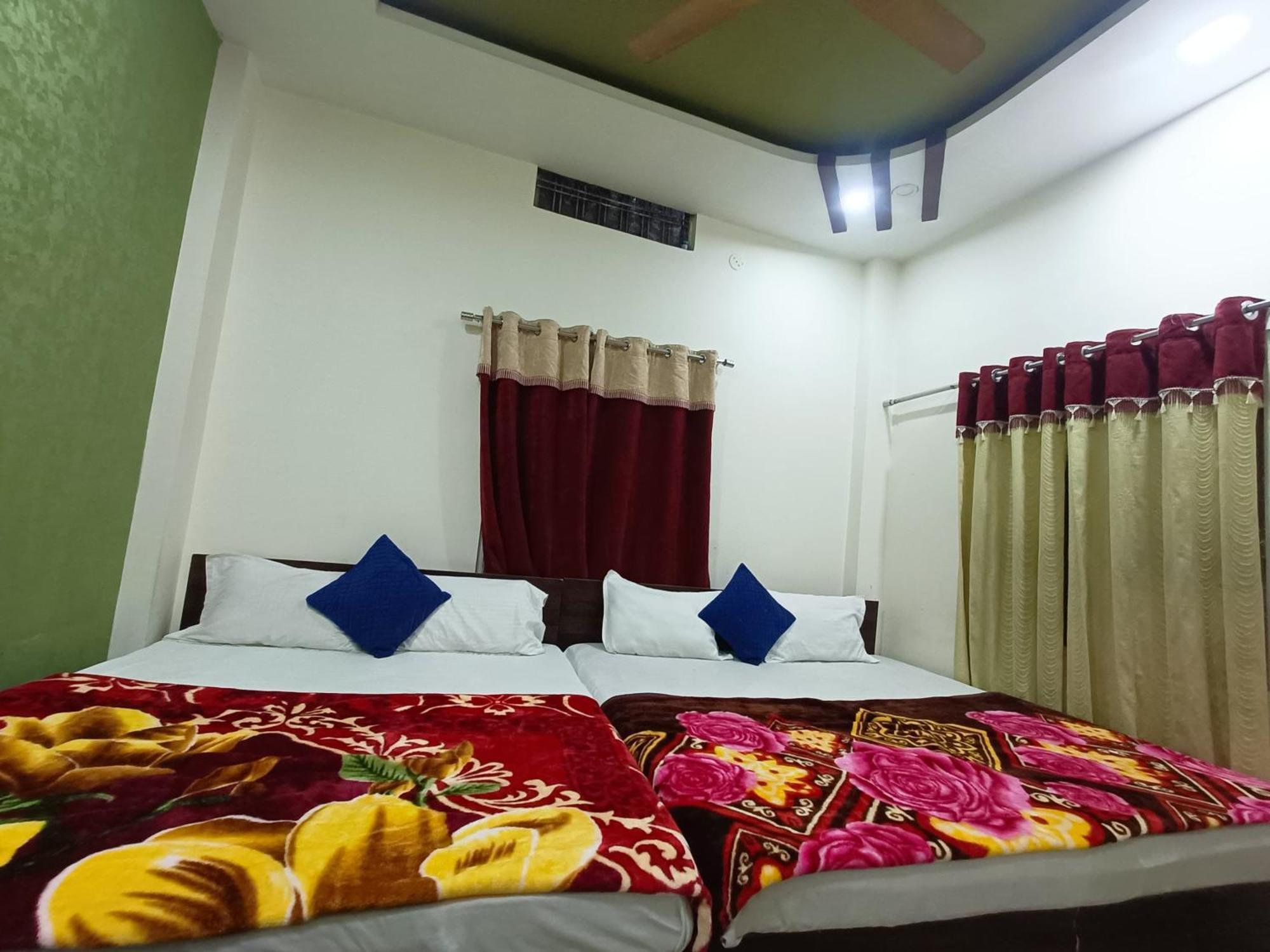 Hotel Rose Valley Indore Zewnętrze zdjęcie