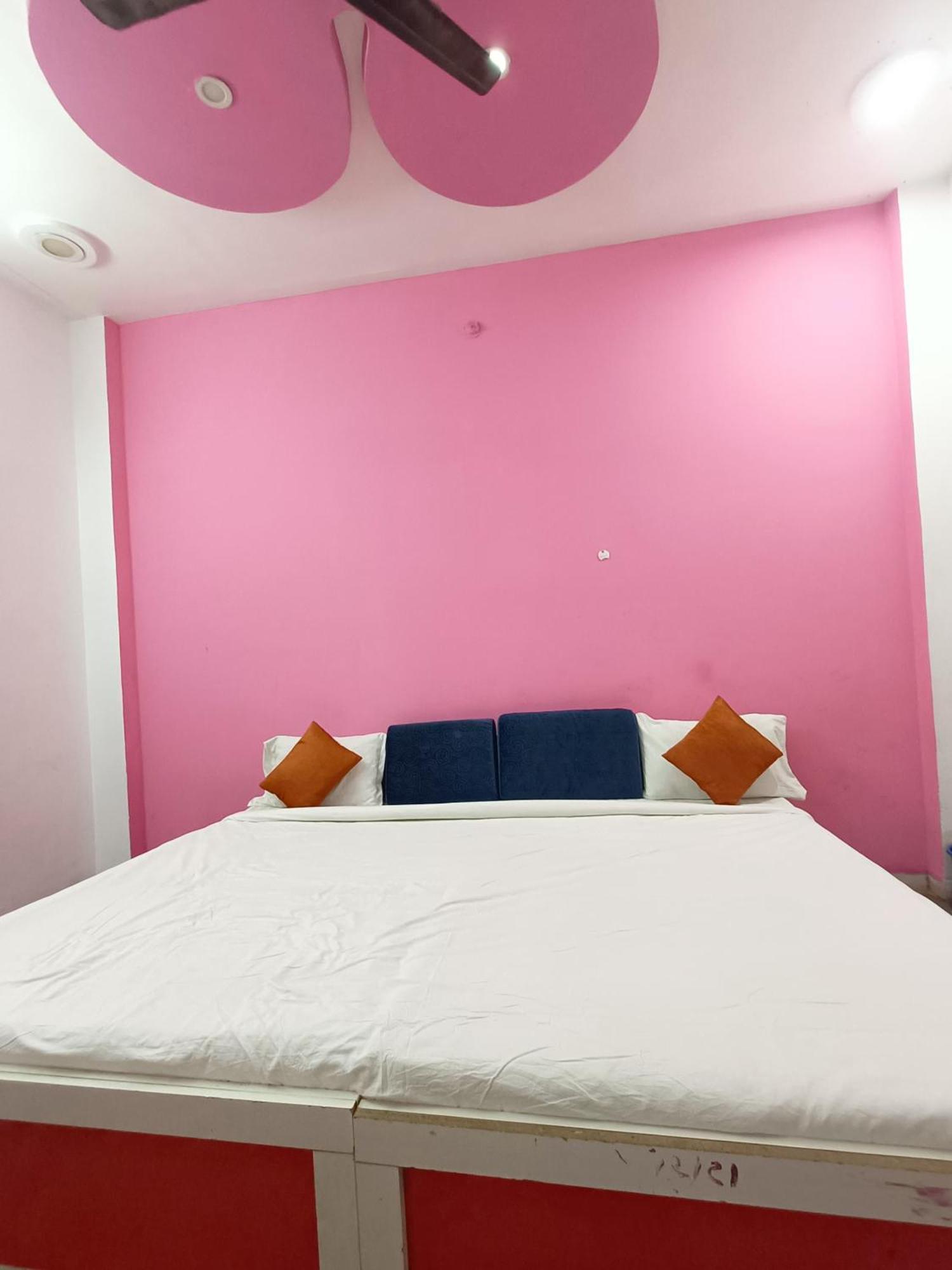Hotel Rose Valley Indore Zewnętrze zdjęcie