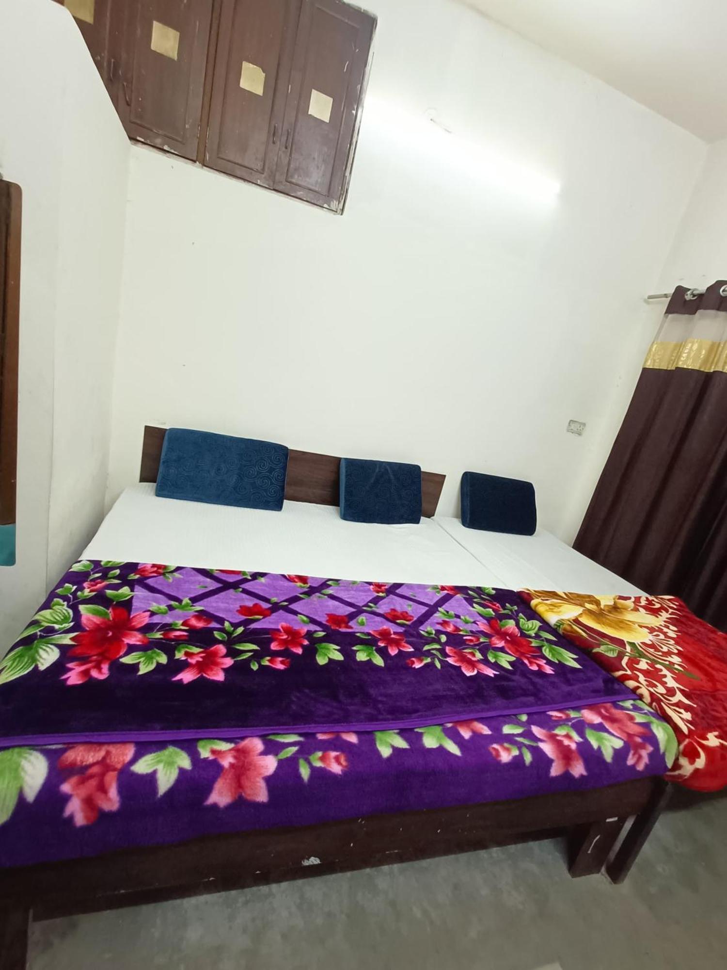 Hotel Rose Valley Indore Zewnętrze zdjęcie